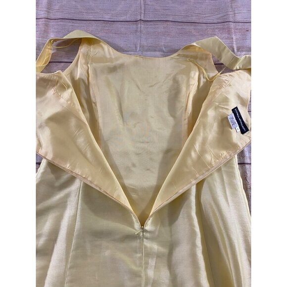Vintage Donna Morgan Women's Yellow Embellished Satin Maxi - 12 - Picture 12 of 13